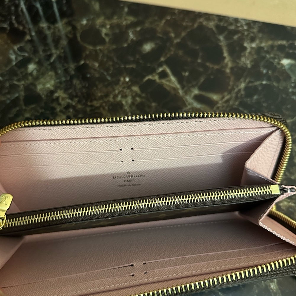 Brand new LV wallet never used